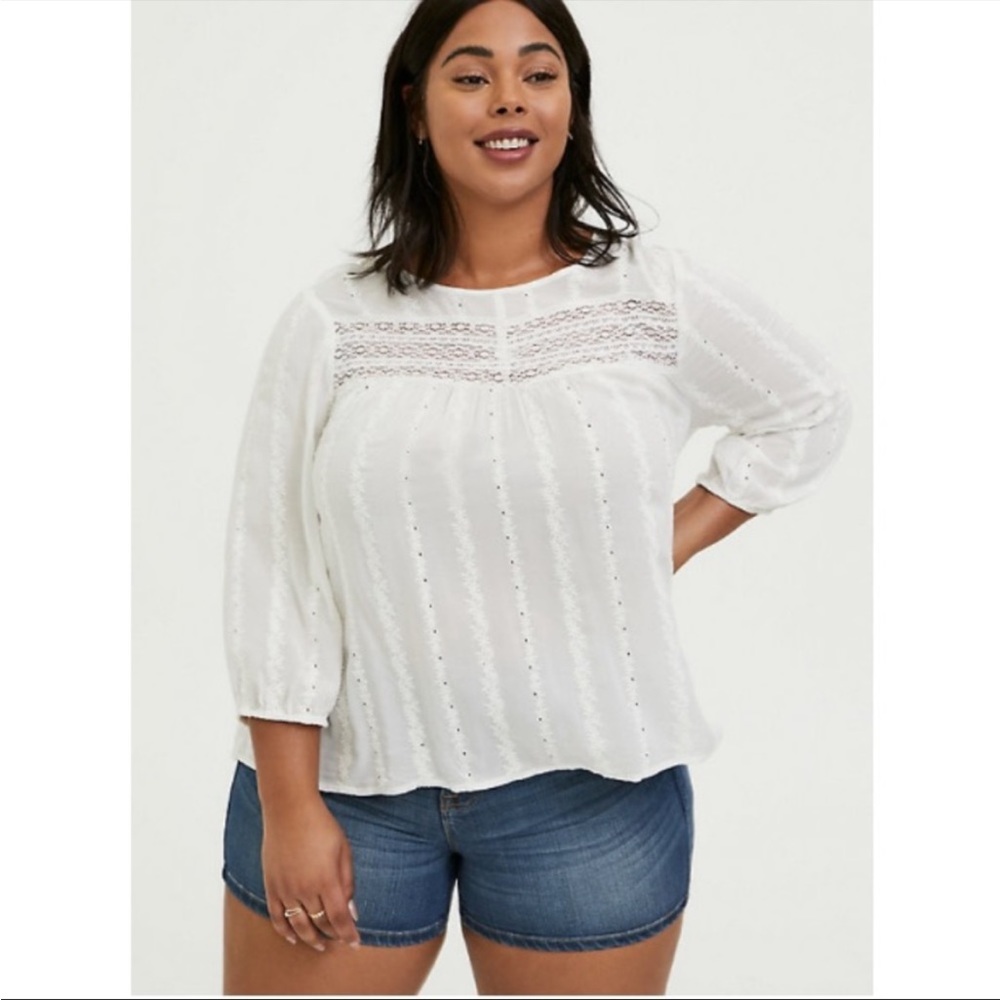 Torrid Eyelet & Lace Embroidered Hi-Lo Blouse Sz.1